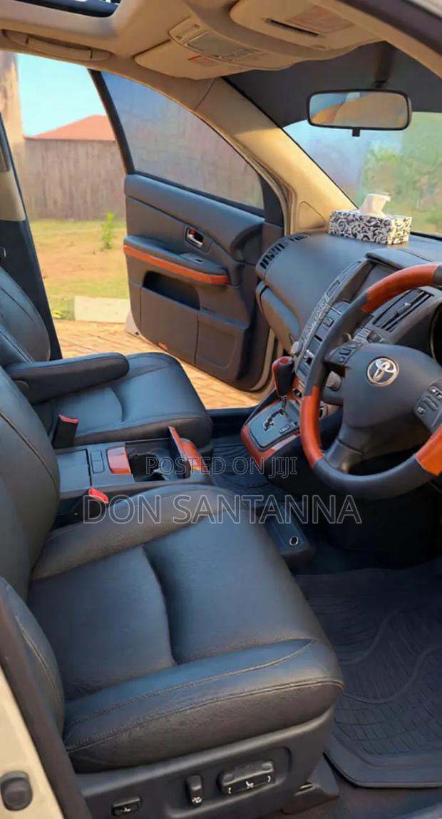 Toyota Harrier 2006 White