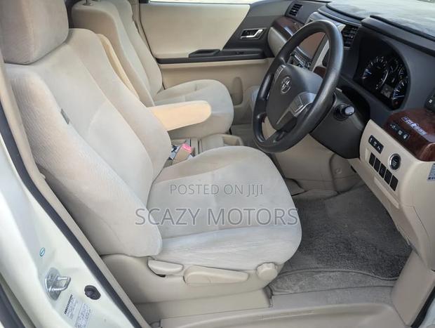 Toyota Alphard 2009 White