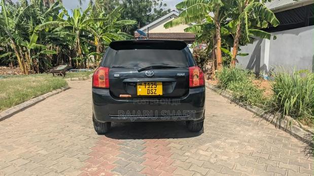 Toyota Corolla RunX 1.5 X FWD 2003 Black
