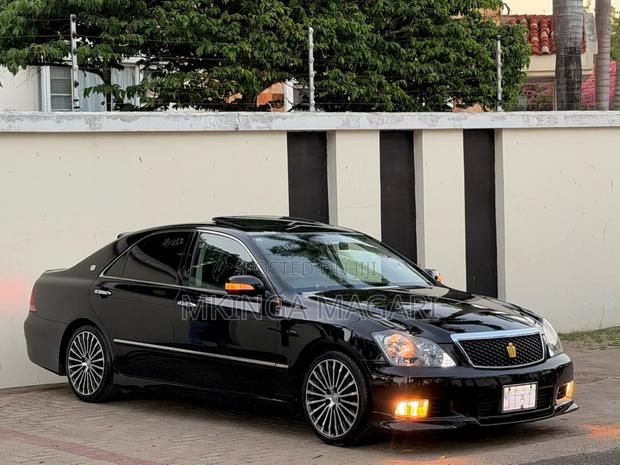 Toyota Crown 2007 Black