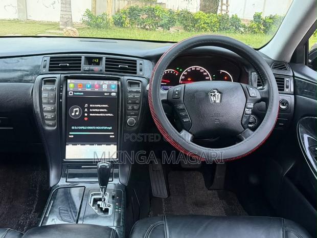 Toyota Crown 2007 Black
