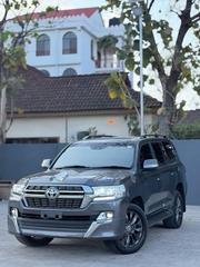 Toyota Land Cruiser 4.5 V8 VXR 2019 Teal for sale