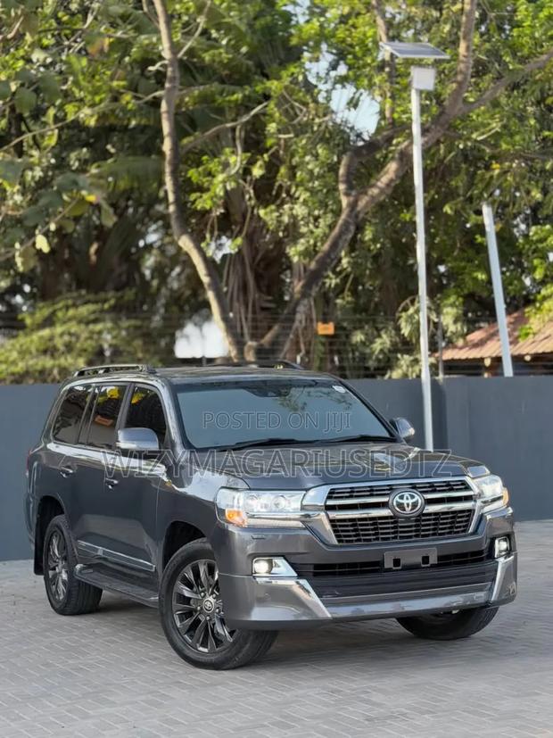 Toyota Land Cruiser 4.5 V8 VXR 2019 Teal