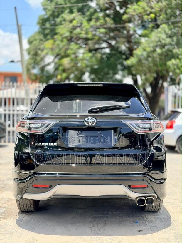 Toyota Harrier 2.0 2016 Matt Black