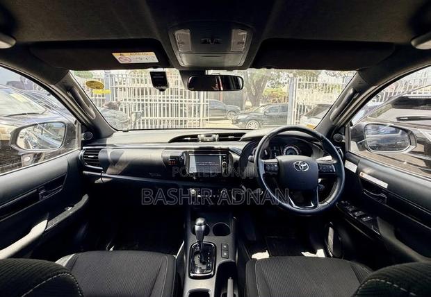 Toyota Hilux 2019 Black