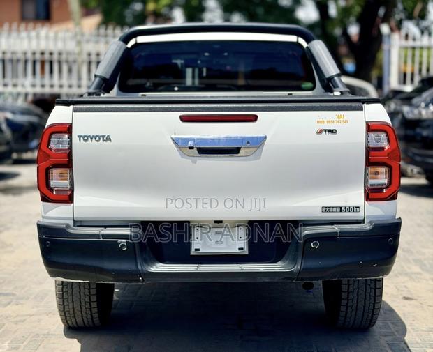 Toyota Hilux Revo Double Cab Deisel 2.4 AWD 2021 White