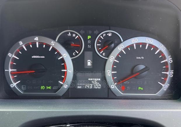 Toyota Vellfire Z Platinum Selection II 2.4 FWD 7-Seater 2010