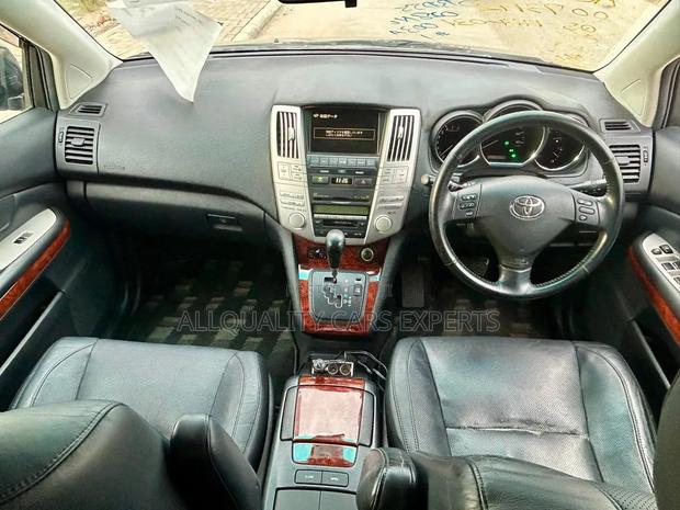 Toyota Harrier 2008