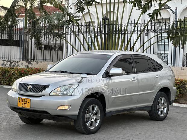 Toyota Harrier 2005 Silver