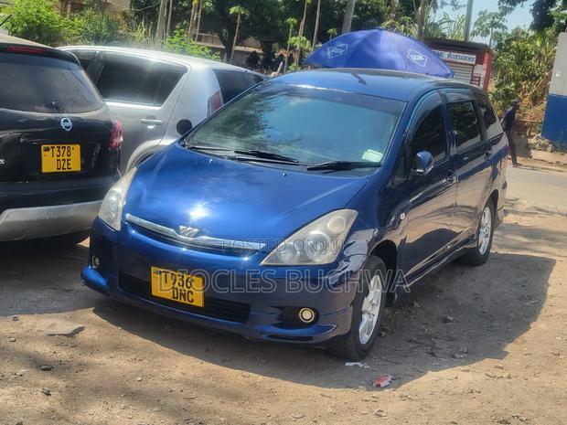 Toyota Wish 2003 Blue