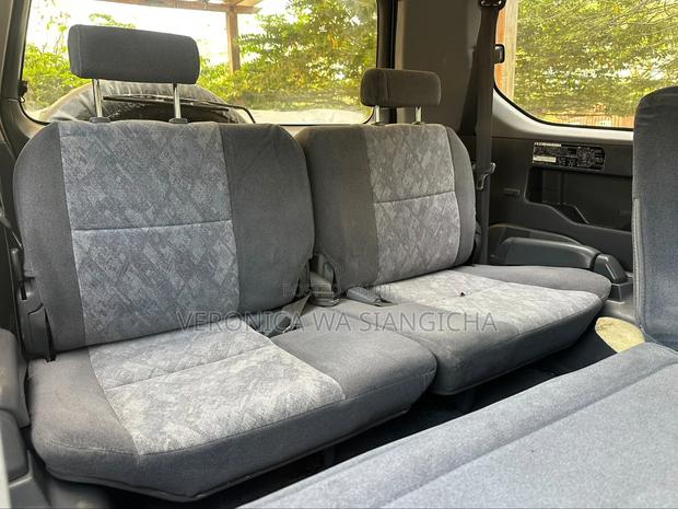 Toyota Land Cruiser Prado 2002 Silver
