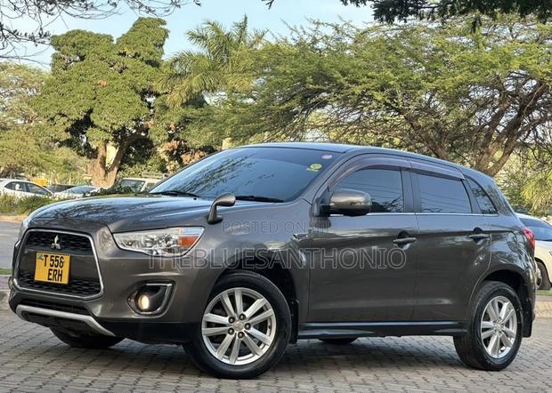 Mitsubishi RVR 2.0 2011 Gray