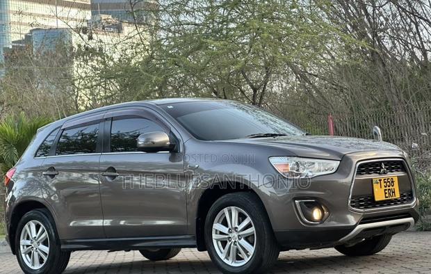 Mitsubishi RVR 2.0 2011 Gray