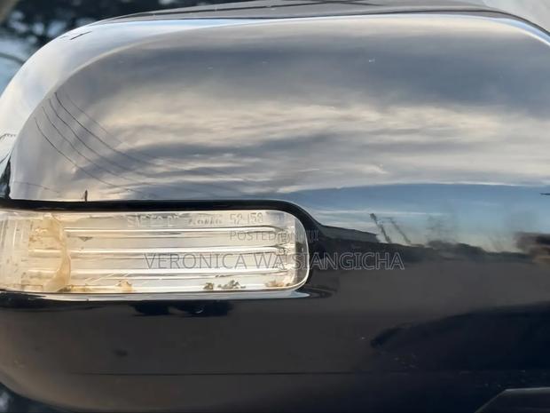 Toyota Vanguard 2010 Black
