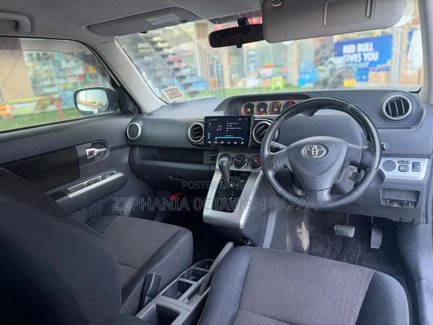 Toyota Corolla Rumion 2010 White