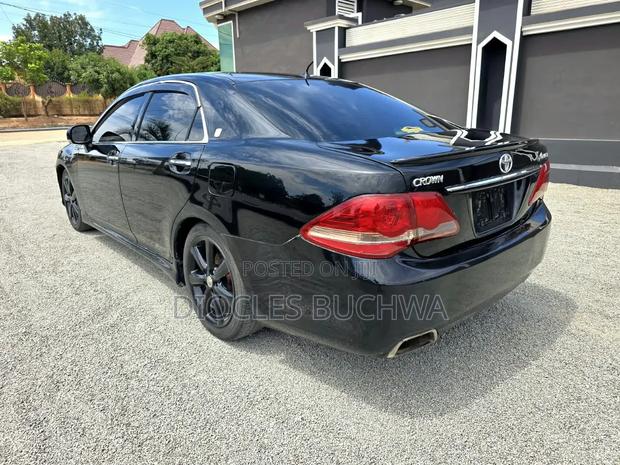 Toyota Crown 2009 Blue