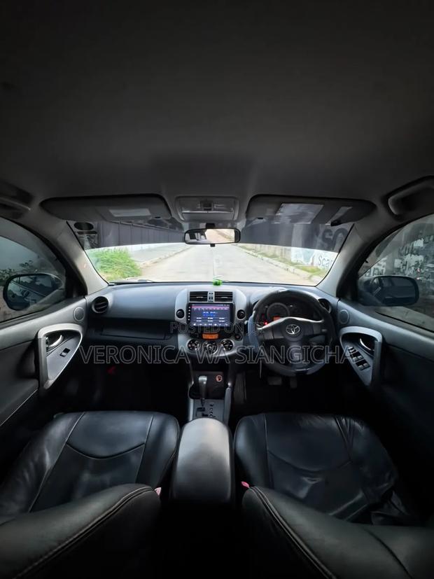 Toyota RAV4 2009