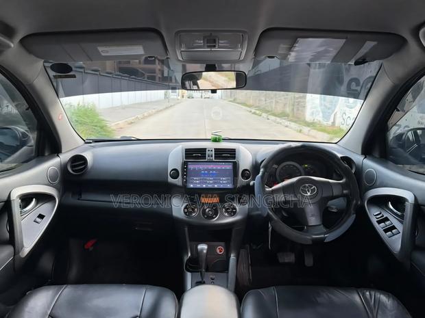 Toyota RAV4 2009