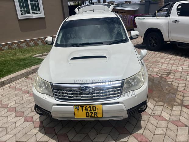 Subaru Forester 2010 White