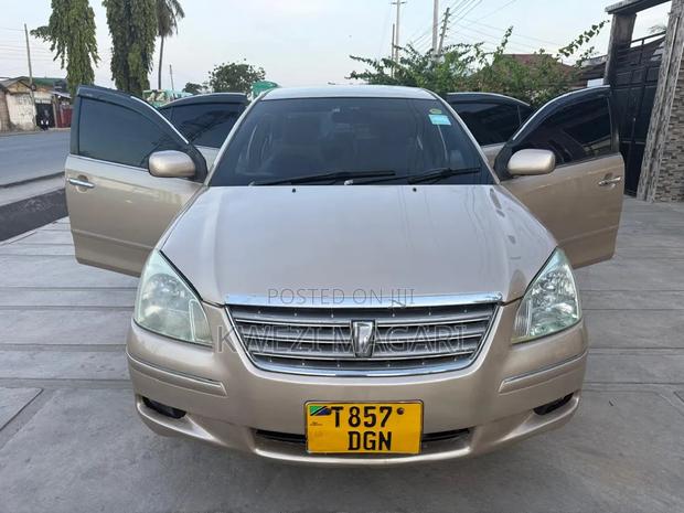 Toyota Premio 2006 Gold