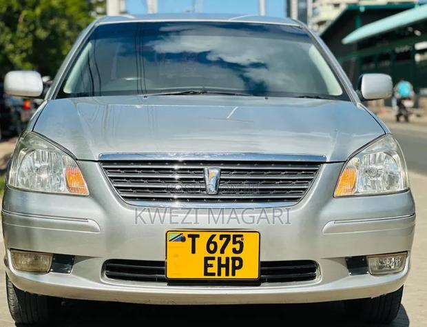 Toyota Premio 2004 Silver