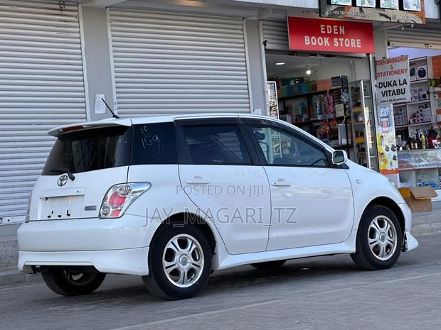 Toyota IST 2006 White