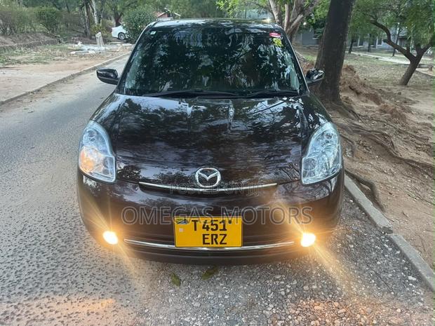 Mazda Verisa 2005 Maroon