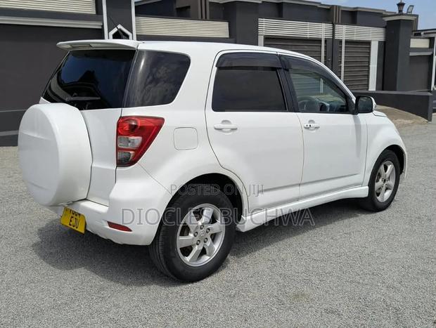 Toyota Rush 1.5 AWD 2009 White