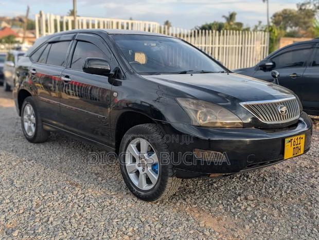 Toyota Harrier 2004 Black