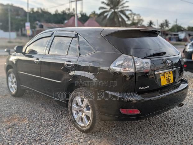Toyota Harrier 2004 Black