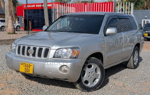 Toyota Kluger 2003 Silver