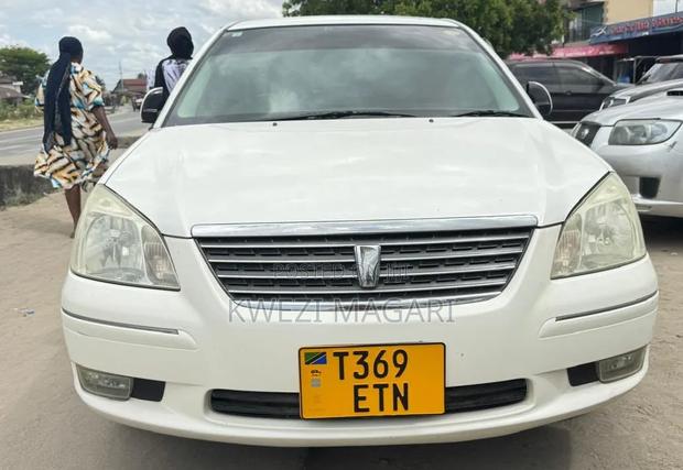 Toyota Premio 2005 White