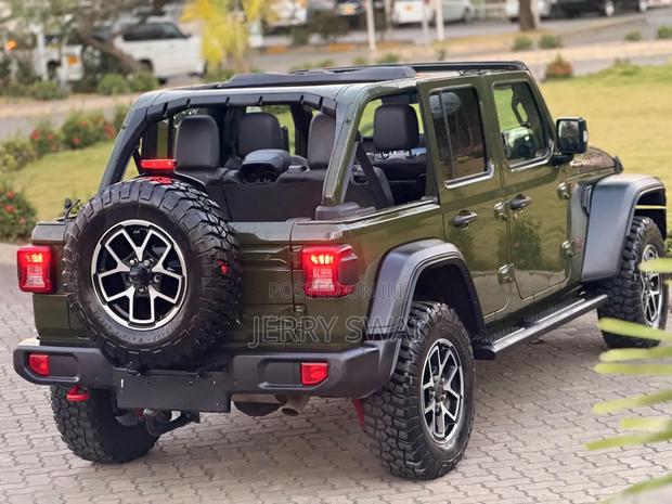 Jeep Wrangler 2024 Green