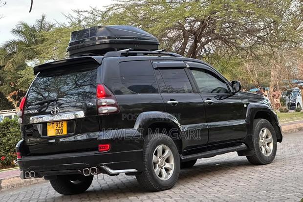 Toyota Land Cruiser Prado 2005 Black