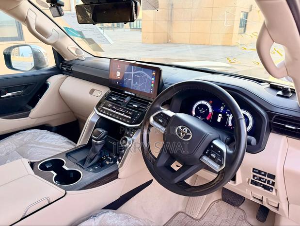 Toyota Land Cruiser 2025 Brown