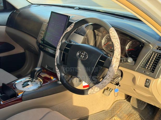 Toyota Mark X 2006 Silver