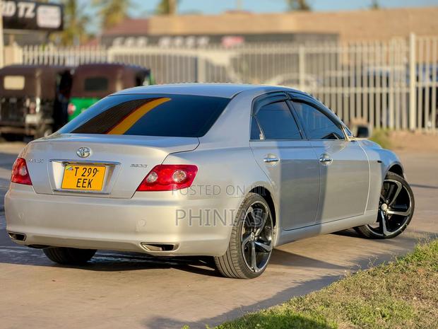 Toyota Mark X 2006 Silver