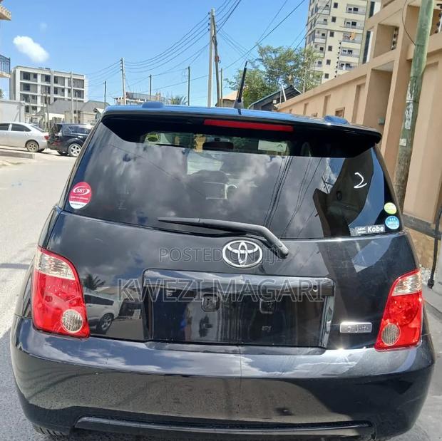 Toyota IST 2006 Black