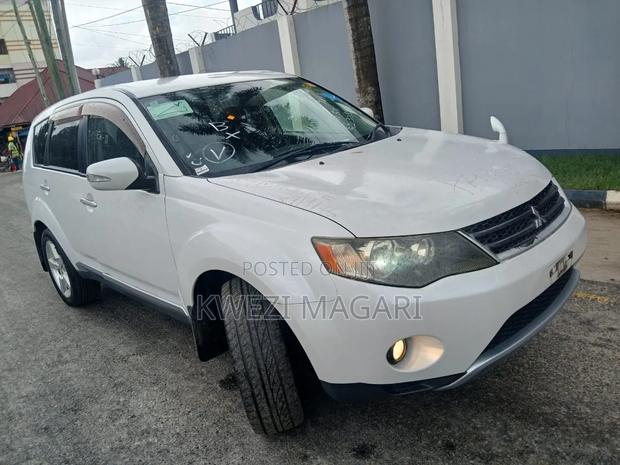 Mitsubishi Outlander 2008 White