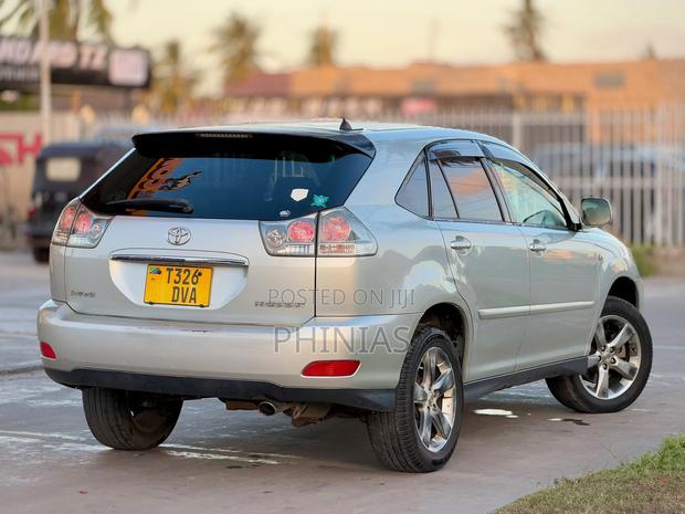 Toyota Harrier 2007 Silver