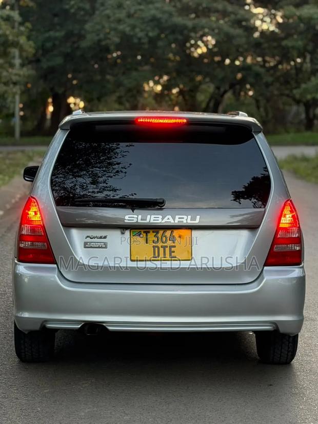 Subaru Forester 2004 Silver