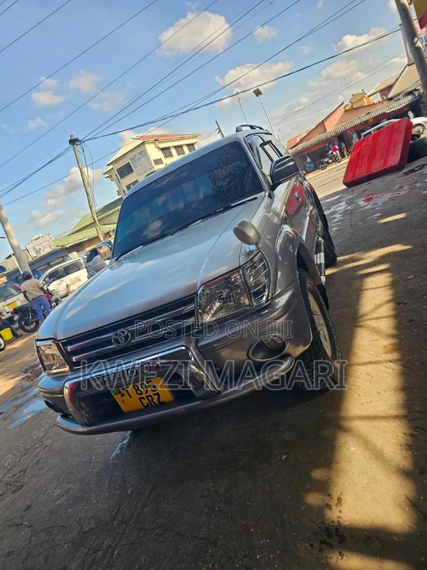 Toyota Land Cruiser Prado 2001 Silver