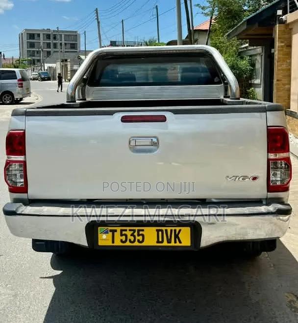 Toyota Hilux 2.5 Cab 2005 Silver