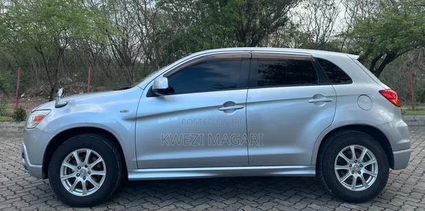 Mitsubishi RVR 2.0 2011 Silver
