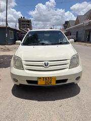 Toyota IST 2004 White for sale