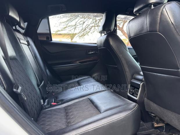 Toyota Harrier 2.0 2015 Pearl