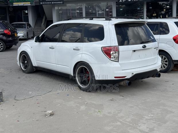 Subaru Forester 2009 White