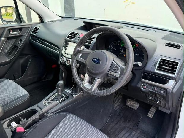 Subaru Forester 2.0XT Premium AWD 2016 White