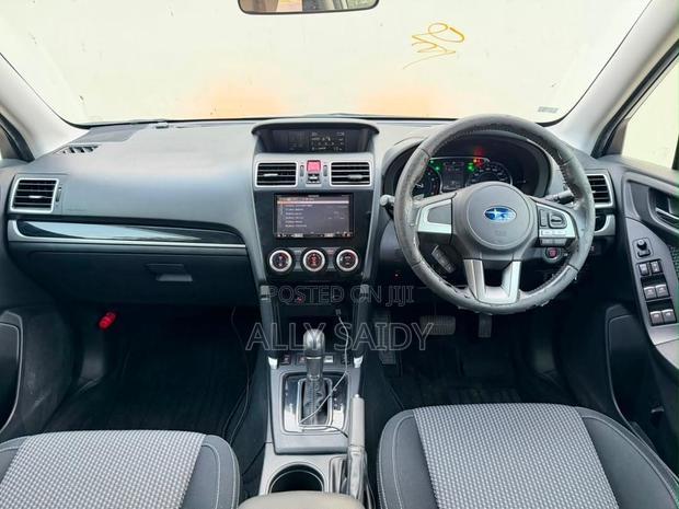 Subaru Forester 2.0XT Premium AWD 2016 White