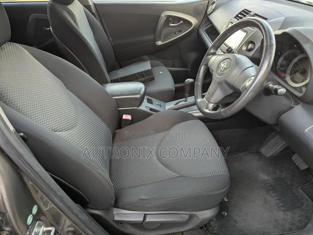 Toyota RAV4 2009 Gray